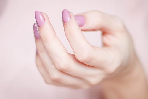 How to Keep Your Nails Healthy