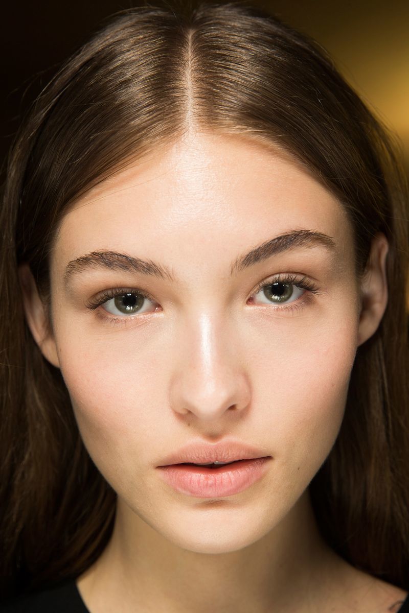 How To Pick The Perfect Foundation